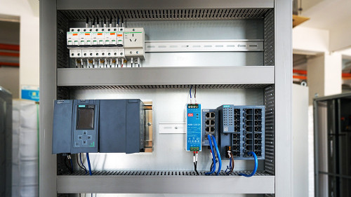 PLC电气控制柜